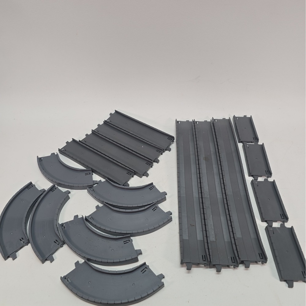 1993-2004 Tomy Thomas Train & Friends Grey Train Track Pieces Tunnel Lot Of 18